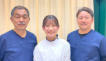 土日祝日。夜21時まで